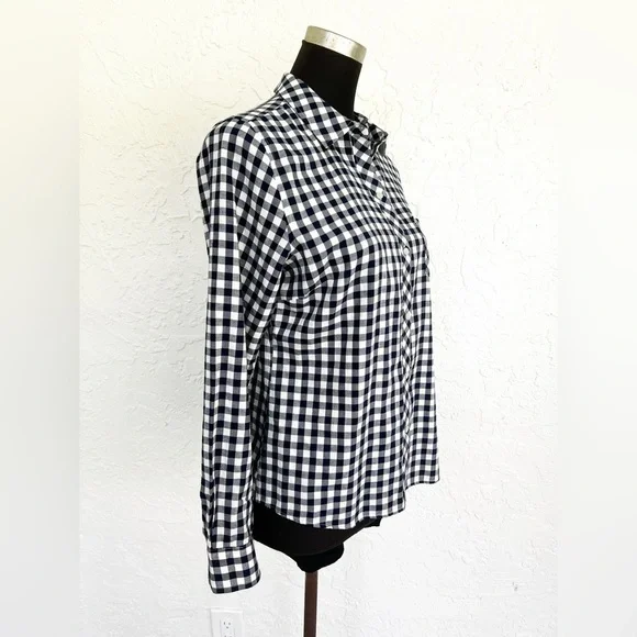 Untuckit Cora Tailored Navy Plaid Cotton Button Down Shirt Womens Size 8 - Picture 3 of 7